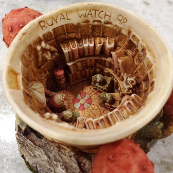 Harmony Kingdom 1998 The Mushroom - Picture 4 of 7